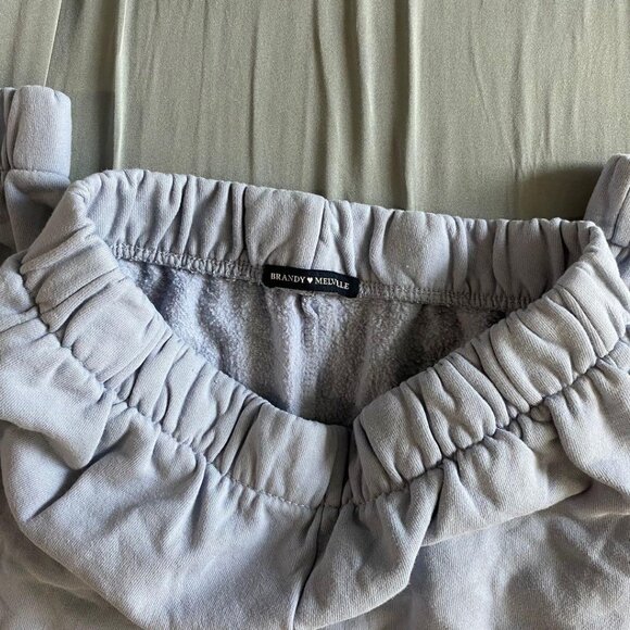 Brandy Melville - PERIWINKLE ROSA SWEATPANTS - Picture 4 of 5